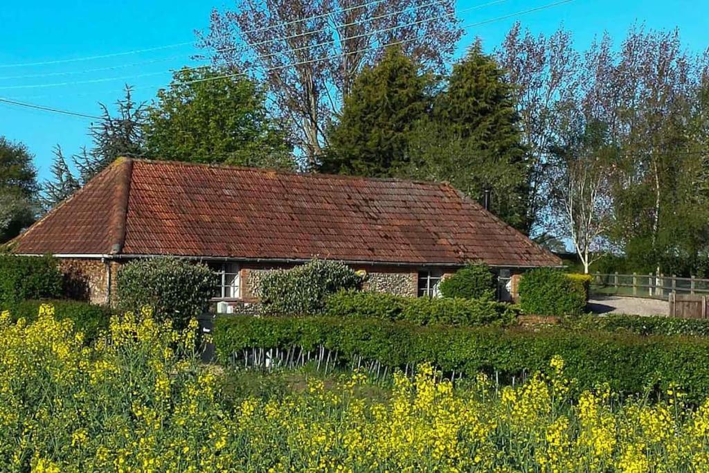 The Stables, Relax In 5 Star Style And Comfort With Lovely Walks All Around Great Maplestead Екстер'єр фото